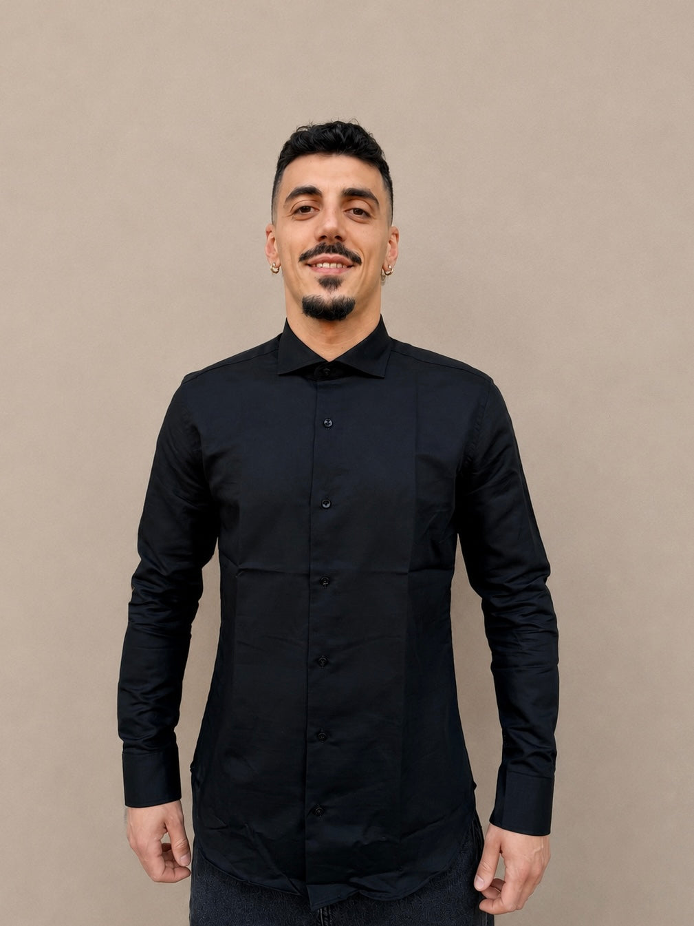 Camicia in lino nera