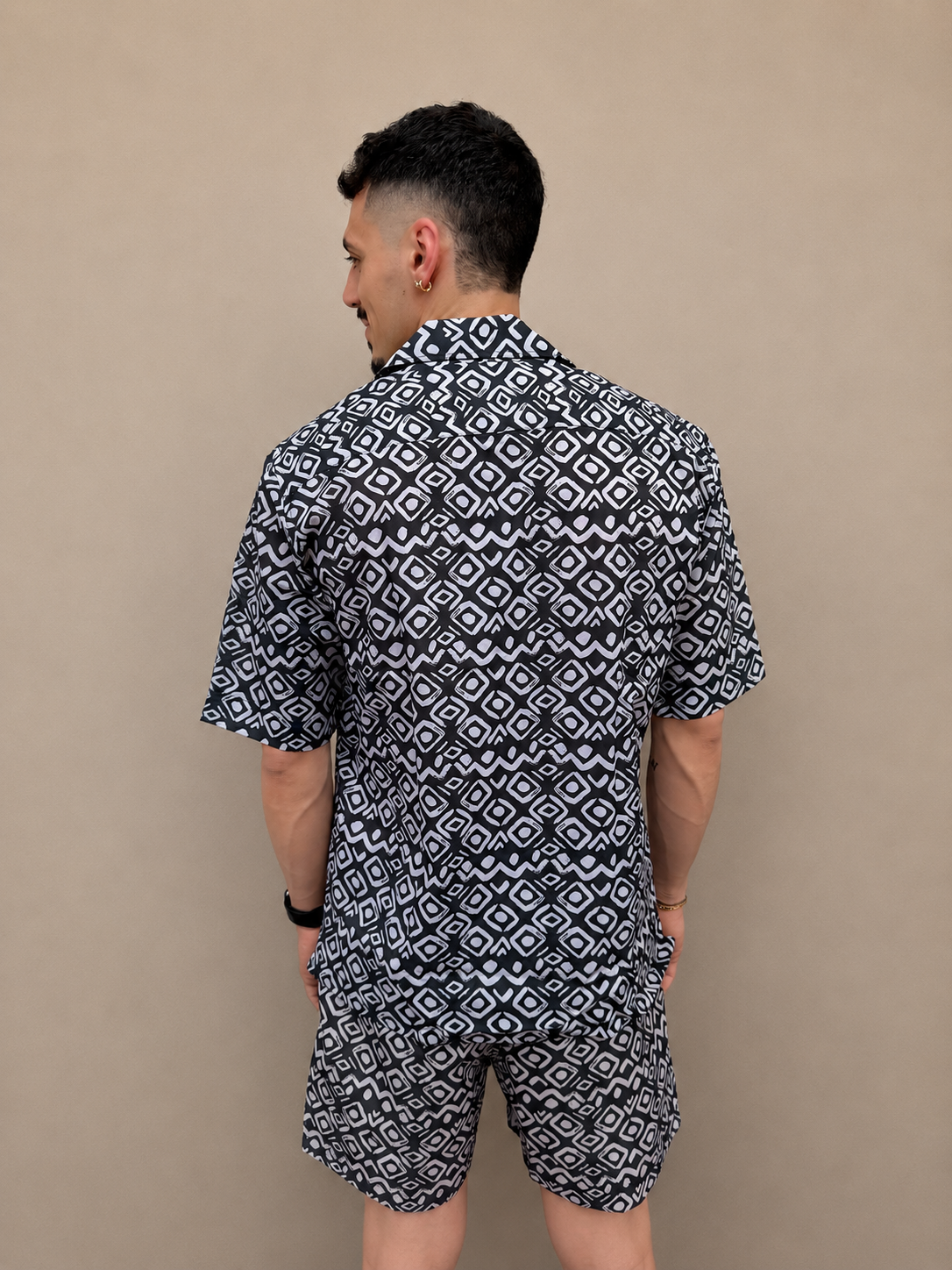 Coordinato camicia in cotone e costume da bagno V17