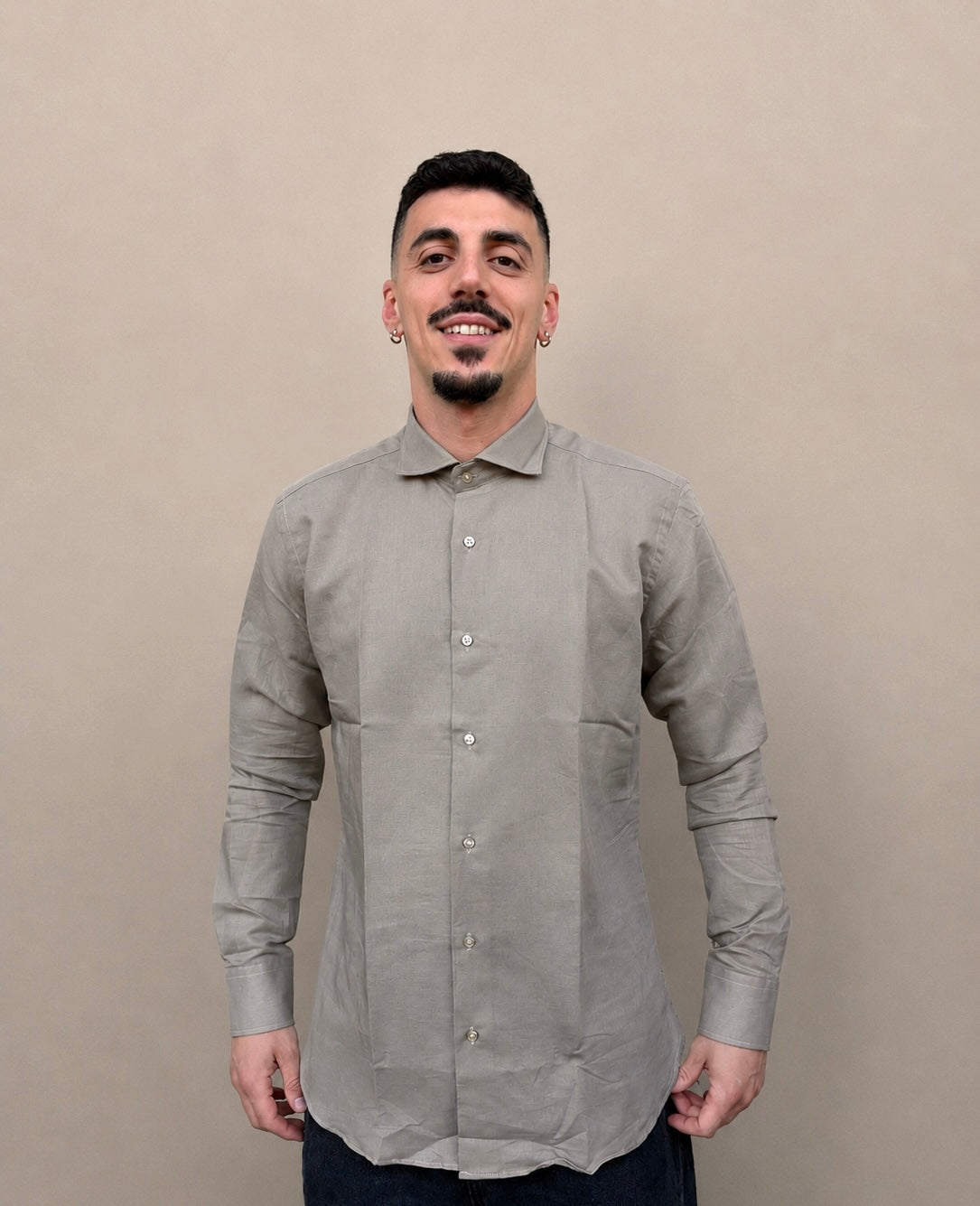 Camicia in lino fango