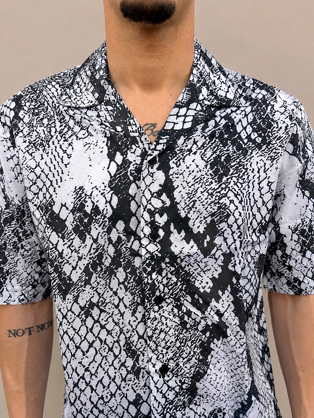Coordinato camicia in cotone e costume da bagno V17