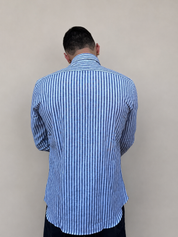 Camicia in lino rigata blu