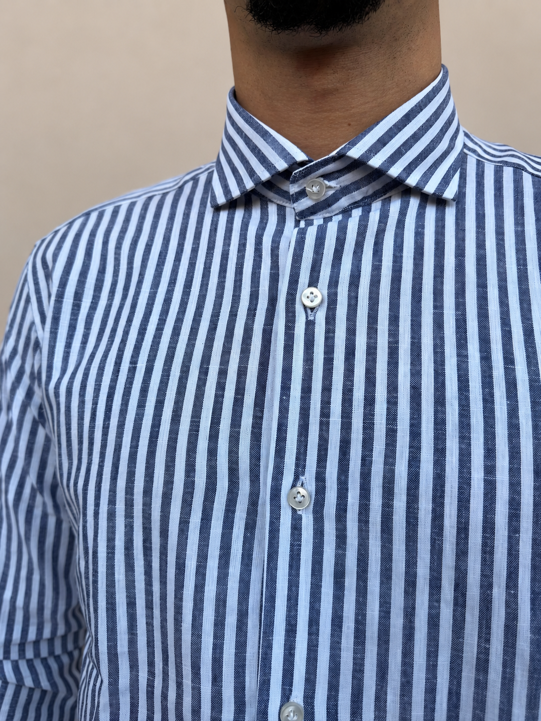 Camicia in lino rigata blu